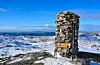 Ulserhaug er ein av toppane Roald Årvik har vore på. Starten er ved kyrkja i Vikebygd før ein følgjer grusvegen mot Vikestølen og Byrkjelivagtnet. Foto: Roald Årvik