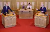 Statsminister Jonas Gahr Støre (Ap) og Sp-leiar Trygve Slagsvold Vedum diskuterte dei høge lønningane på helsetoppane i trontaledebatten i Stortinget. Foto: Javad Parsa / NTB / NPK