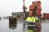 Plassjef ved Af Offshore Decom, Stein Espen Bøe ser lyst på framtida. Første del av riggen Murchison er komen inn og supportsteinar for borretårn og prosessdelar ligg nøye oppmerka og klare for mottak. Foto: Grethe Hopland Ravn