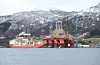Boreskipet Deep Value Driller» og riggen Transocean Barents er det dominerande synet på Westcon sitt verft i Ølensvåg for tida. Foto: Svein-Erik Larsen