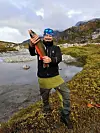 Det er fantastiske fiskemoglegheiter på Grønland. På bilete er det ei røye.