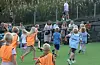 Den nye ballbingen blei sett opp av frivillige. Det blei arrangert mini-cup for alle som ville vera med like etter konserten.