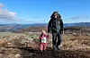 Amalie Sørhus frå Skjold skal få haik med pappa Geir Tore Sørhus når ho ynskje det, men på vegen mot Hodnafjell gjekk ho med lette skritt. FOTO: LIV ASTRID H. HESJEDAL