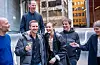 Gjengen frå 'Verdens verste menneske' etter at at filmen blei nominert til Oscar i kategorien beste utenlandske film. Til høgre: Andrea Berentsen Ottmar (t.h.), Thomas Robsahm, Skuespiller Renate Reinsve, Anders Lie Danielsen, Joachim Trier og Eskil Vogt. Foto: Javad Parsa / NTB / NPK