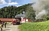 Røykutviklinga var stor då brannalarmen gjekk i Stordalen i Etne, på ettermiddagen 1. august i fjor.Arkivfoto: Øystein Silde Frønsdal