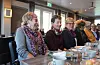 Sette pris på maten. Middagen fell også i smak hjå Torbjørg Tveit (t.v.), Kari Espevoll, Reidun Espevoll, Karen Gjerde og Bjørg Gunn Opsal.
