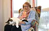Berit Landgraff (88) på Furuheim sykehjem har dagleg kontakt med Bella (12). Foto: Eli Strand NPK