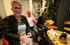 Tove Elise Olsen Frøland (Ap) er godt nøgd med at partiet er i posisjon og har fått varaordføraren. Ho tok det som eit fjør i hatten at Ap er størst i Ølen. Foto: Jon Edvardsen