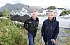 Utbyggar Øyvind Nordtveit og Runar Aakrekol i Berge Sag og Trelast trur at det er ein marknad for leilegheiter i Vats. Foto: Jon Edvardsen