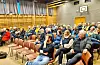 Forutan media og kommunen og Windafjord Port sine representantar kom det totalt 68 representantar. I motsetnad til på nokre av dei første møtene var det nokre tomme stolar. FOTO: SVEIN-ERIK LARSEN