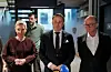 LO-leiar Peggy Hessen Følsvik, riksmeklar Mats Ruland og NHO-direktør Ole Erik Almlid møtte pressa måndag formiddag før meklinga starta. No har LO og NHO komme til semje. Foto: Ole Berg-Rusten / NTB / NPK