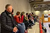 Rundt 60 personar tok turen for å sjå sesongens første heimekamp i idrettshallen i Ølen. Foto: Jonas Sandsgård.